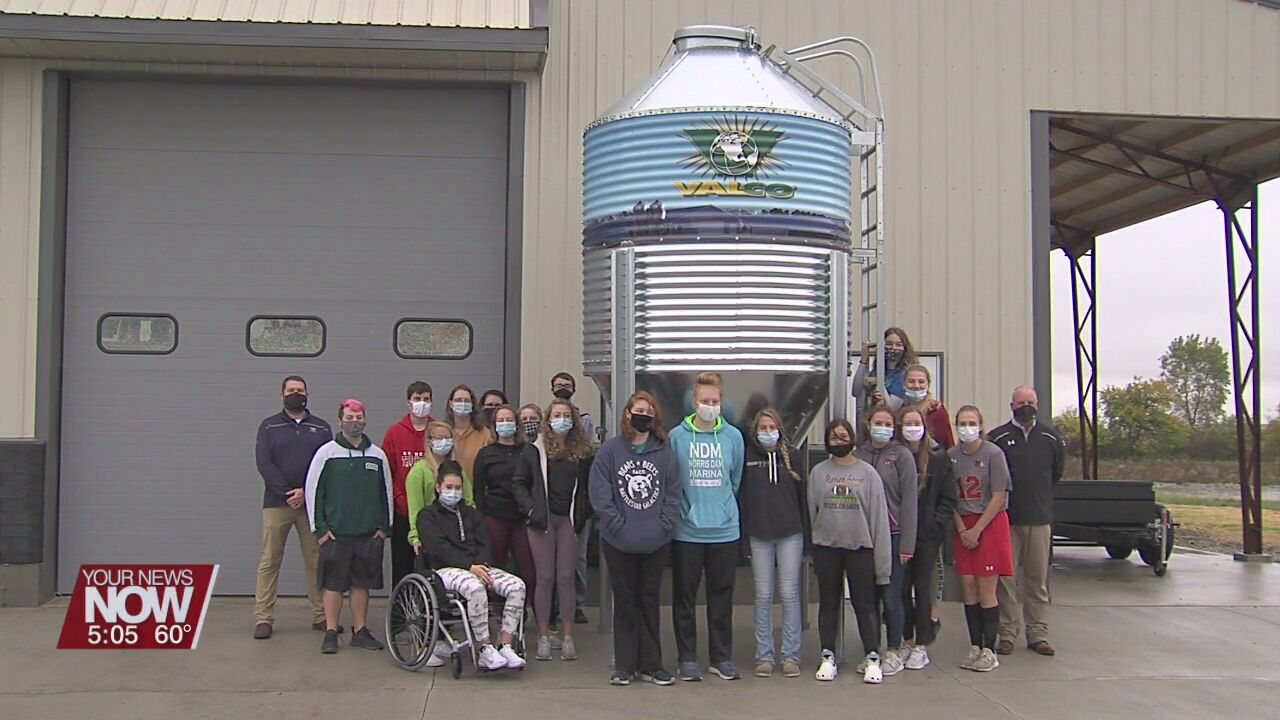 VAL-CO donates equipment to Tri Star's new animal health program barn